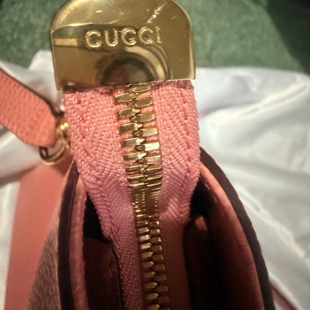 Gucci Blush Leather Satchel with Gold Accents - Picture 13 of 15
